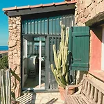 Private Pool 50 M Away 10 Guests Villa *