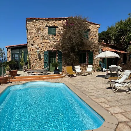 Private Pool 50 M Away 10 Guests * Sartène