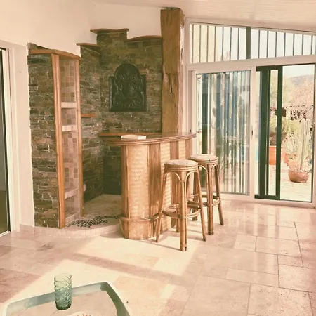 Private Pool 50 M Away 10 Guests *